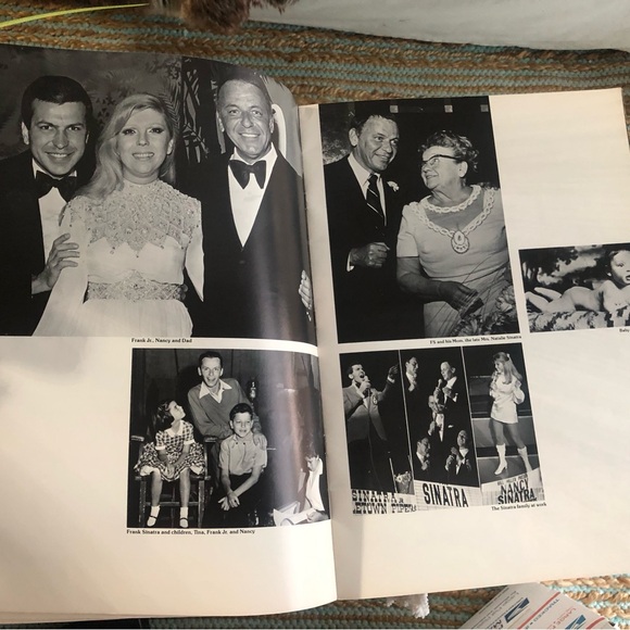 Vintage 40year Old FRANK SINATRA Collector Program - Picture 10 of 16